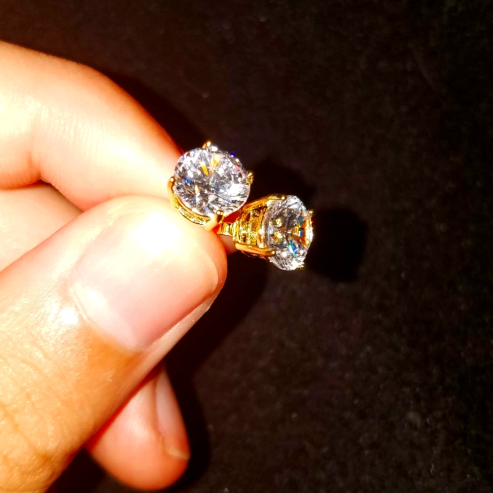 14k Gold Diamond Stud Earrings